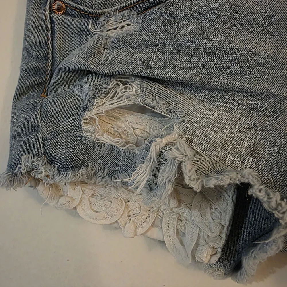American Eagle Outfitters trendy light
